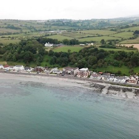 Bayview Apartments Ballygally  外观 照片