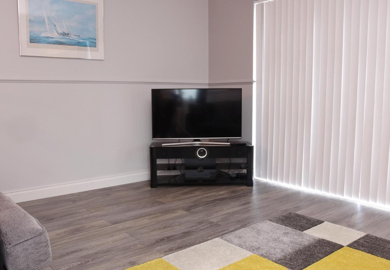 Bayview Apartments Ballygally  外观 照片