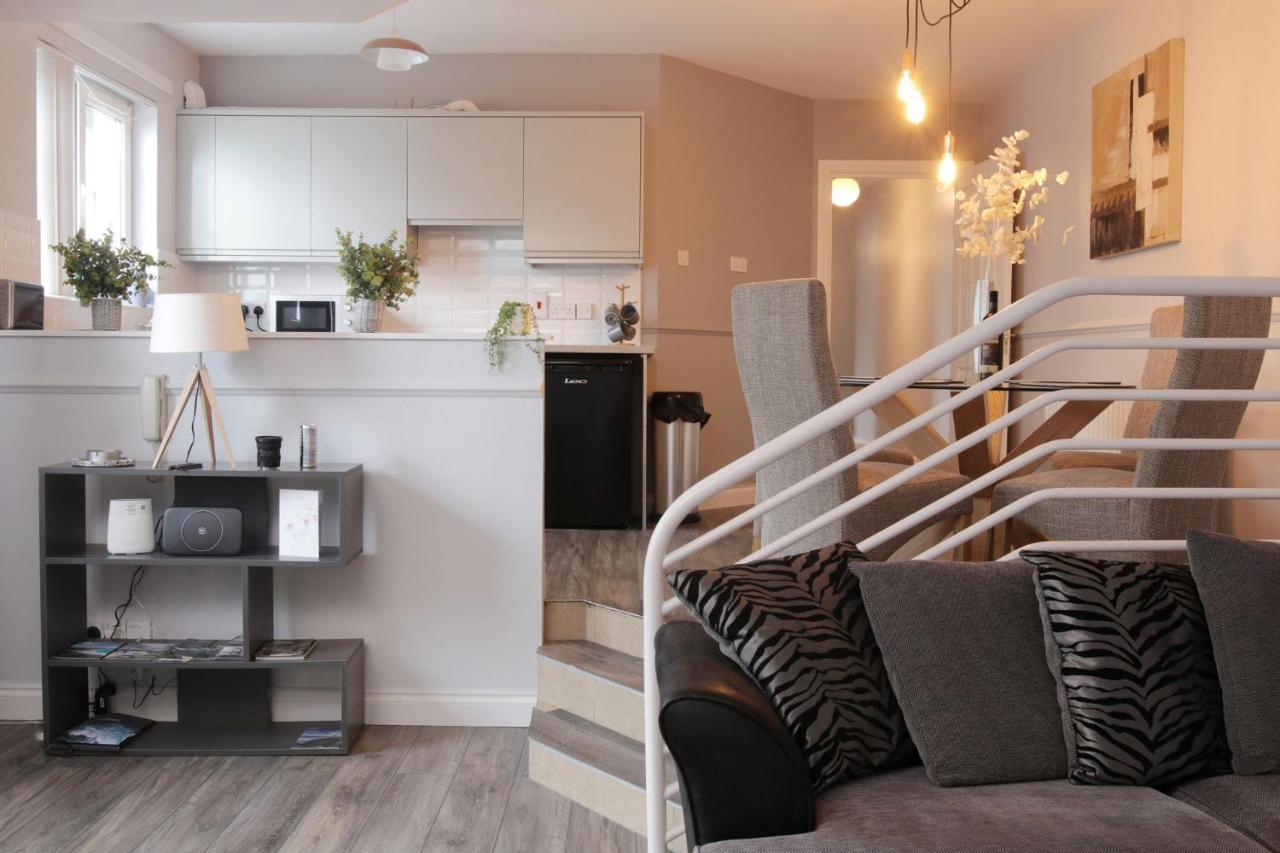 Bayview Apartments Ballygally  外观 照片