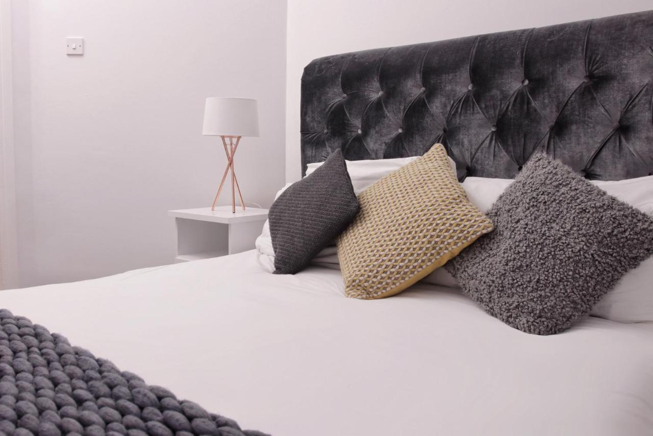 Bayview Apartments Ballygally  外观 照片
