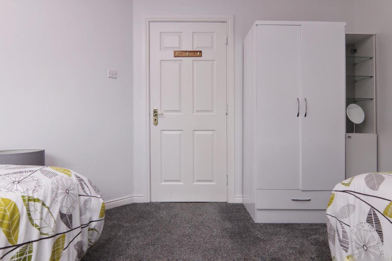 Bayview Apartments Ballygally  外观 照片