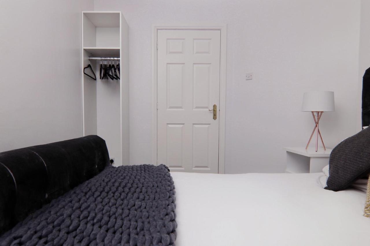 Bayview Apartments Ballygally  外观 照片