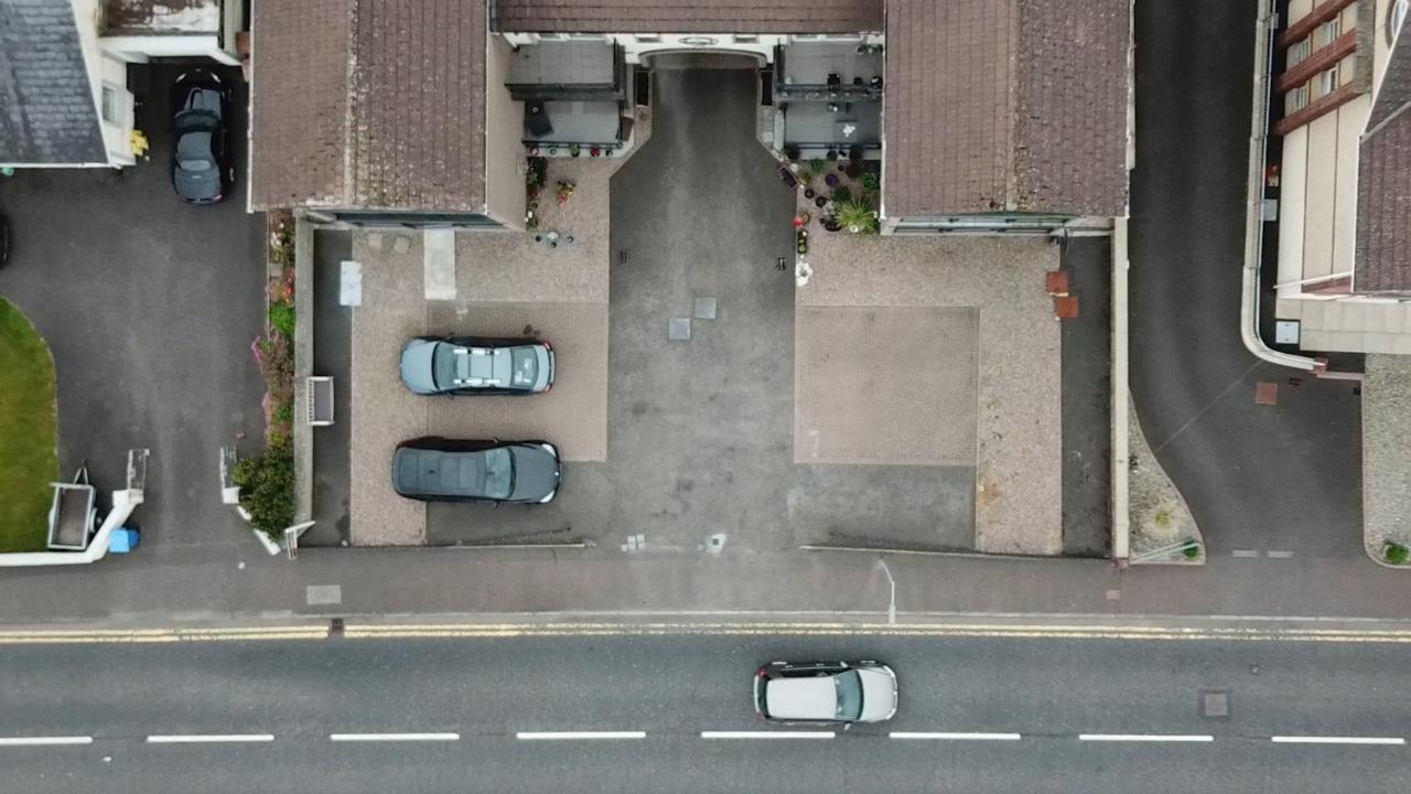 Bayview Apartments Ballygally  外观 照片