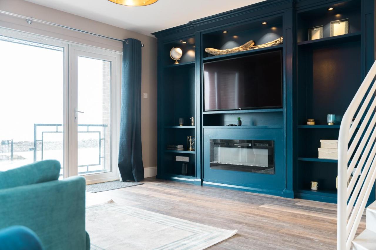 Bayview Apartments Ballygally  外观 照片