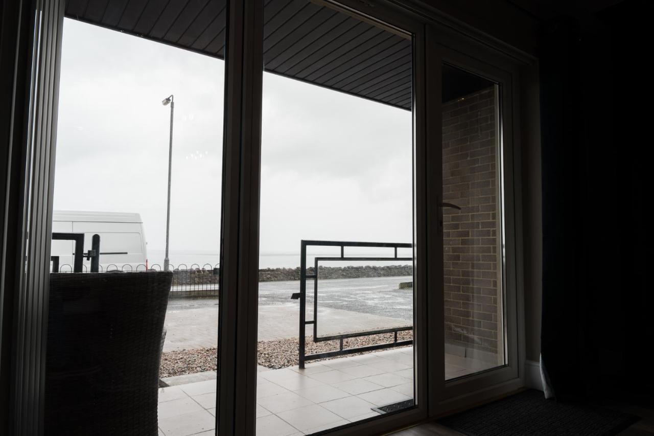 Bayview Apartments Ballygally  外观 照片