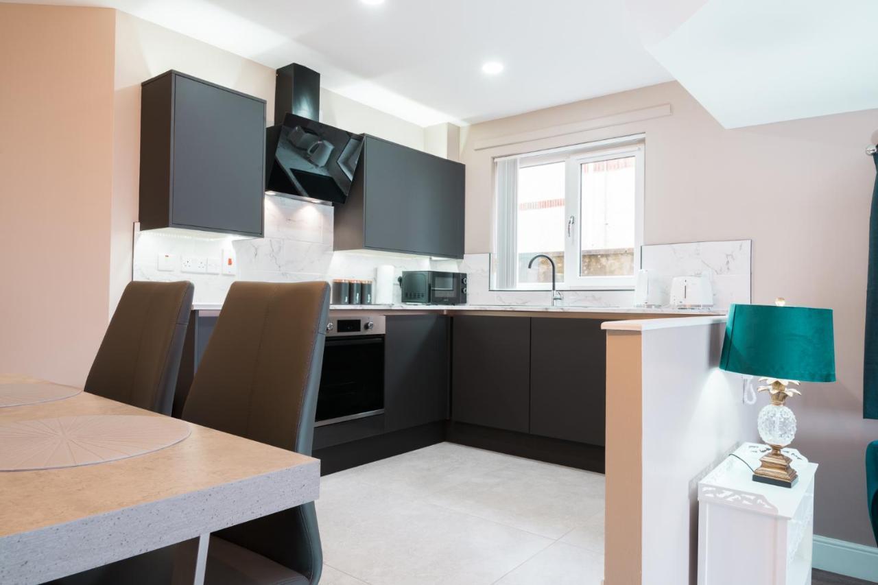 Bayview Apartments Ballygally  外观 照片