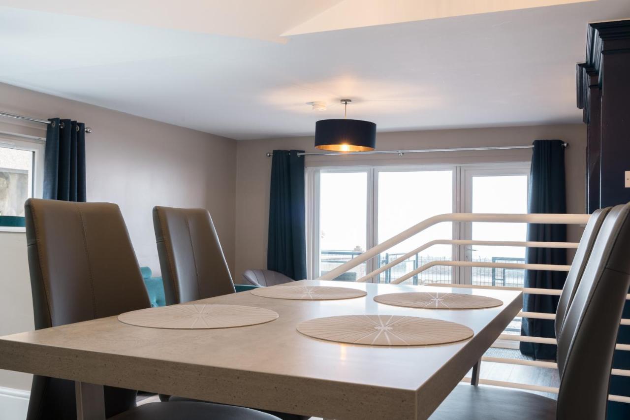 Bayview Apartments Ballygally  外观 照片