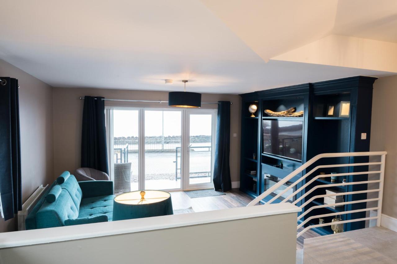 Bayview Apartments Ballygally  外观 照片