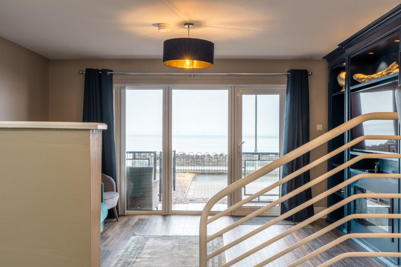 Bayview Apartments Ballygally  外观 照片